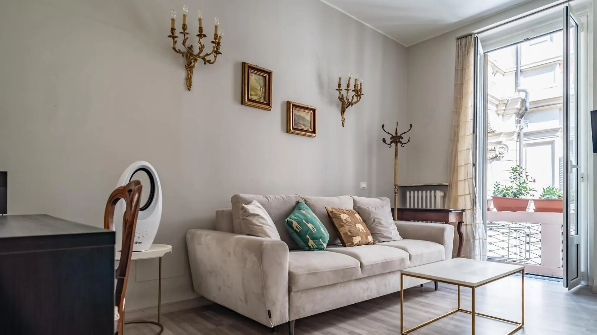 Casa Anna - City Center Of Pavia - By Host4U